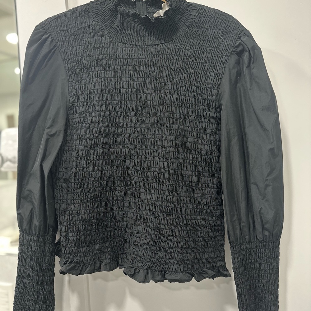 Veronica Beard Elegant Black Smocked Top - size 8